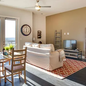 Apartment Uptown 1 Bedroom Apt With Balcony By Frontdesk, Charlotte